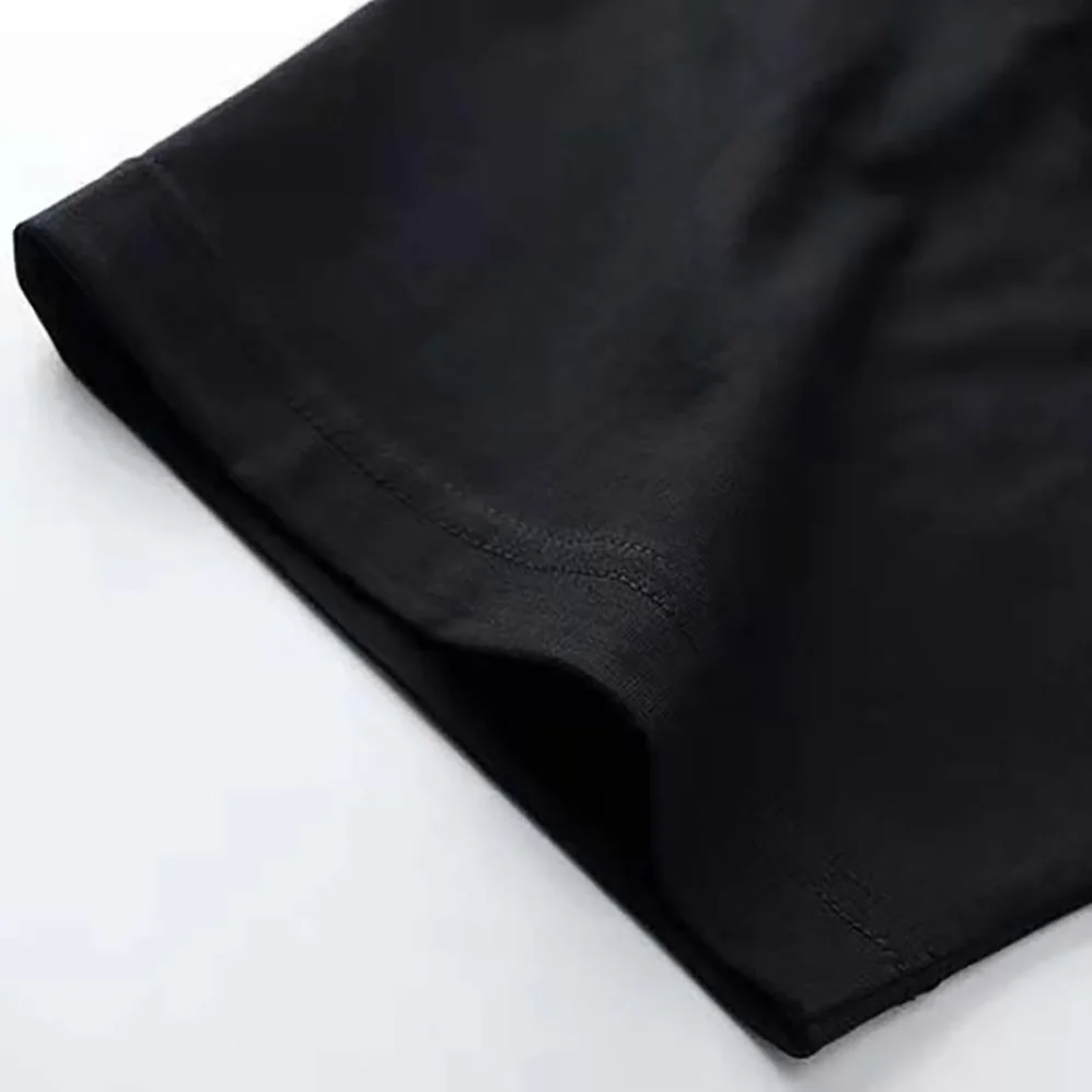 Givenchy Charms Masculine T-shirt for Women in Black