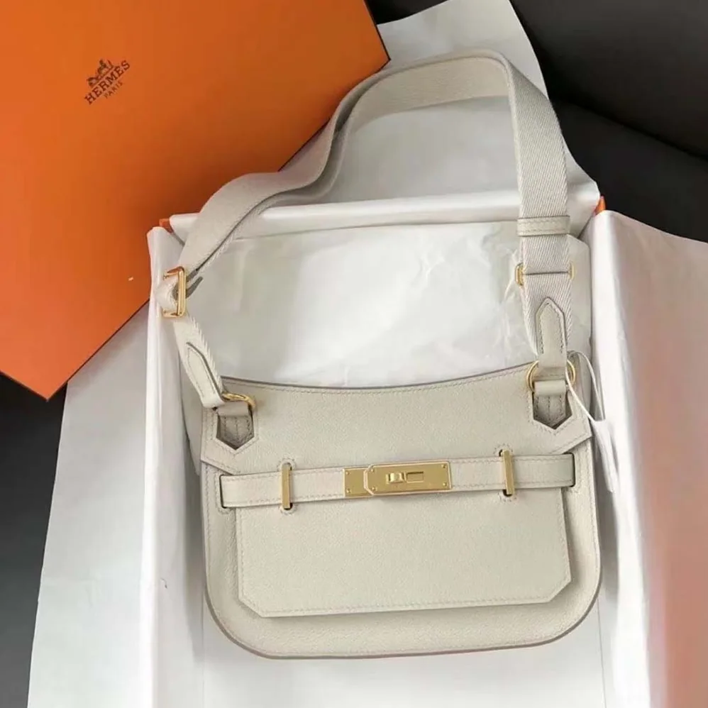 Hermes Jyspiere in Evercolor Leather for Women in White/Gold Hermes Jyspiere in Evercolor Leather for Women in White/Gold