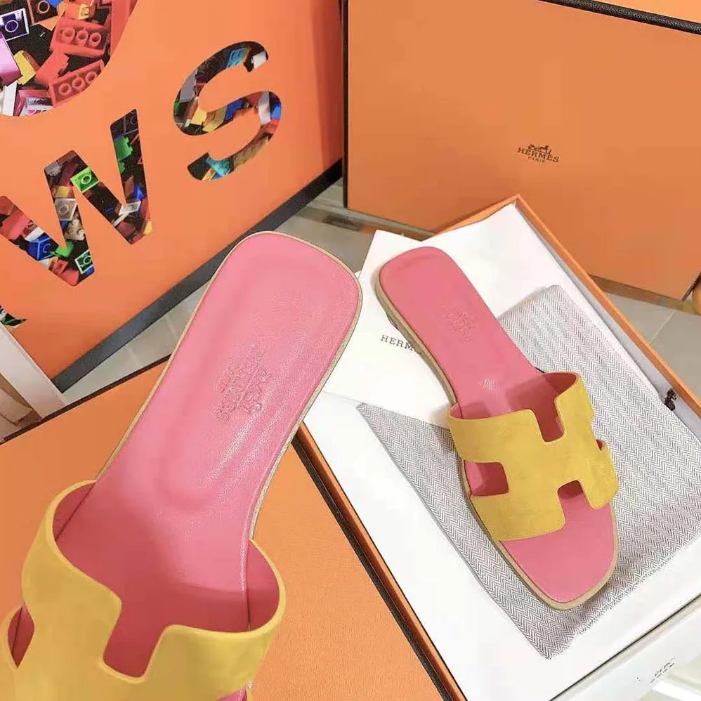 Hermes Oran Sandal in Suede Goatskin with Straight Cut Edges for Women in Pink