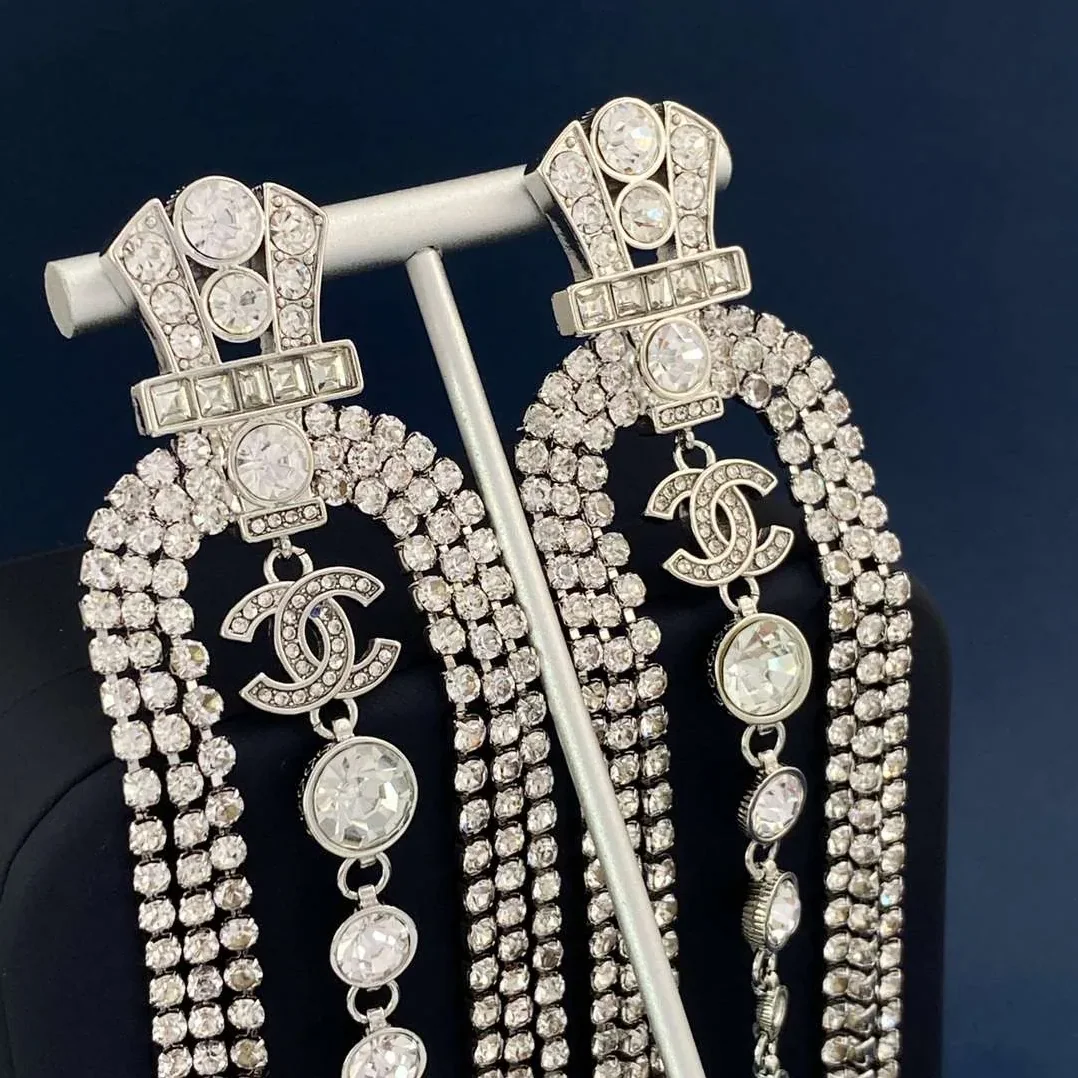 Chanel Tassel Claw Chain Earrings Silver Chanel Tassel Claw Chain Earrings Silver