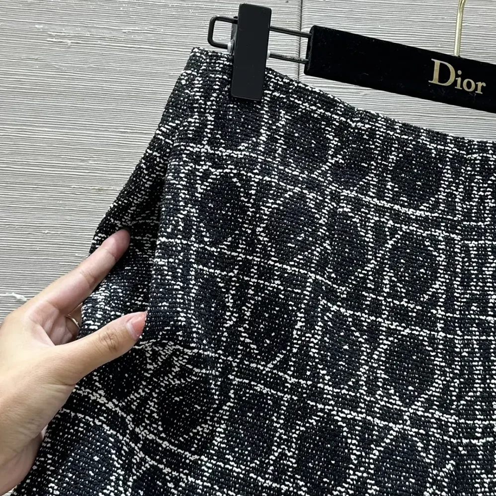 Dior Macrocannage Shorts Black and White Cotton Blend Tweed for Women Dior Macrocannage Shorts Black and White Cotton Blend Tweed for Women