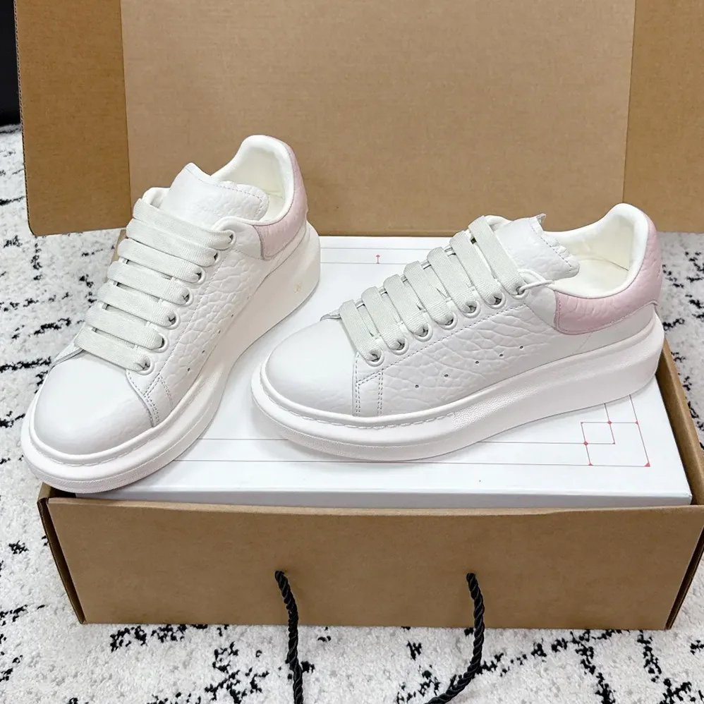 Alexander Mcqueen Oversized Sneaker in Off White for Unisex in Pink