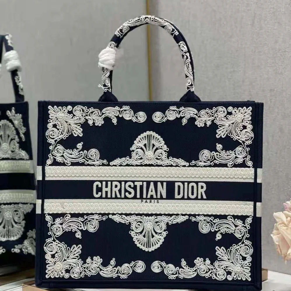 Dior Large Dior Book Tote Blue and White Cornely for Women in Effect Embroidery
