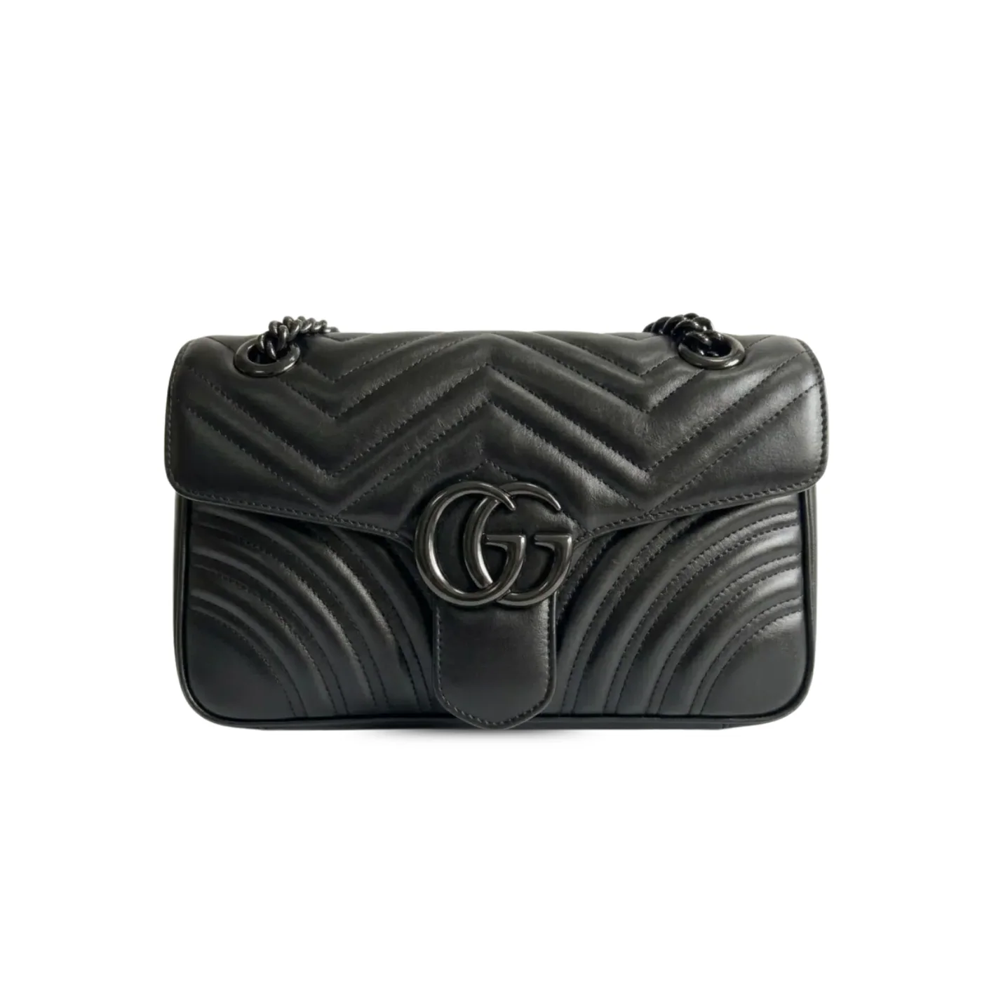 Gucci Marmont Small Matelasse Shoulder Bag / Black Matelasse Chevron Black Hardware Gucci Marmont Small Matelasse Shoulder Bag / Black Matelasse Chevron Black Hardware