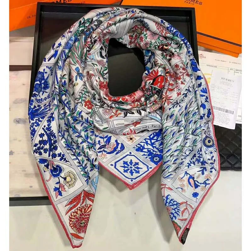 Hermes Fleurs De Giverny Scarf 90 for Women