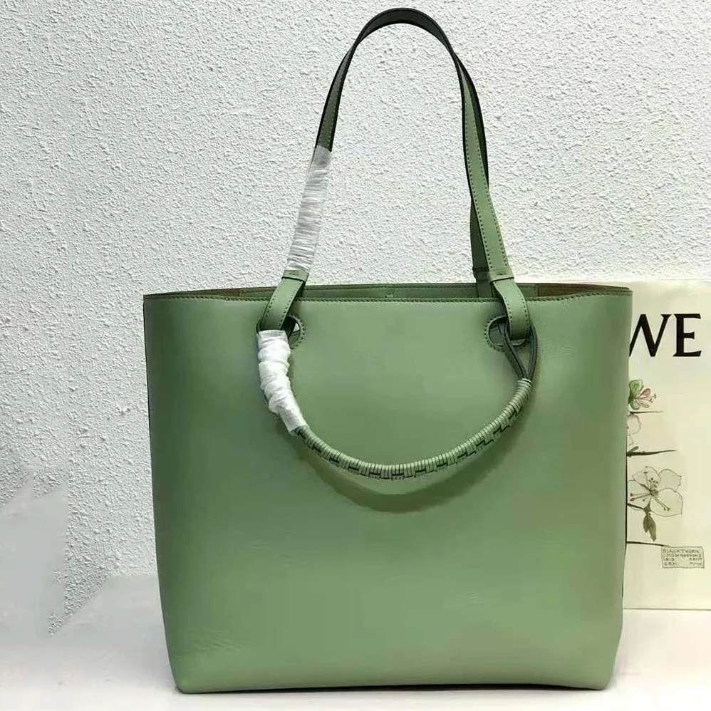 Loewe Anagram Tote in Classic Calfskin for Women in Green