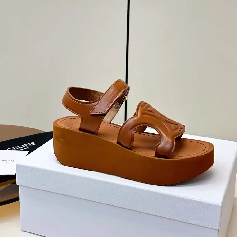 Celine Sunny Sandal in Calfskin – Vegetal Tanning for Women in Tan Celine Sunny Sandal in Calfskin – Vegetal Tanning for Women in Tan