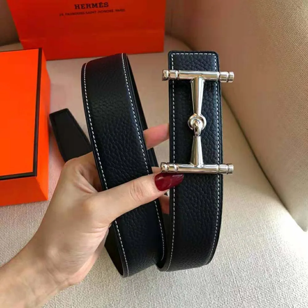 Hermes H Hippique Belt Buckle & Reversible Leather Strap 32 mm for Women in Black