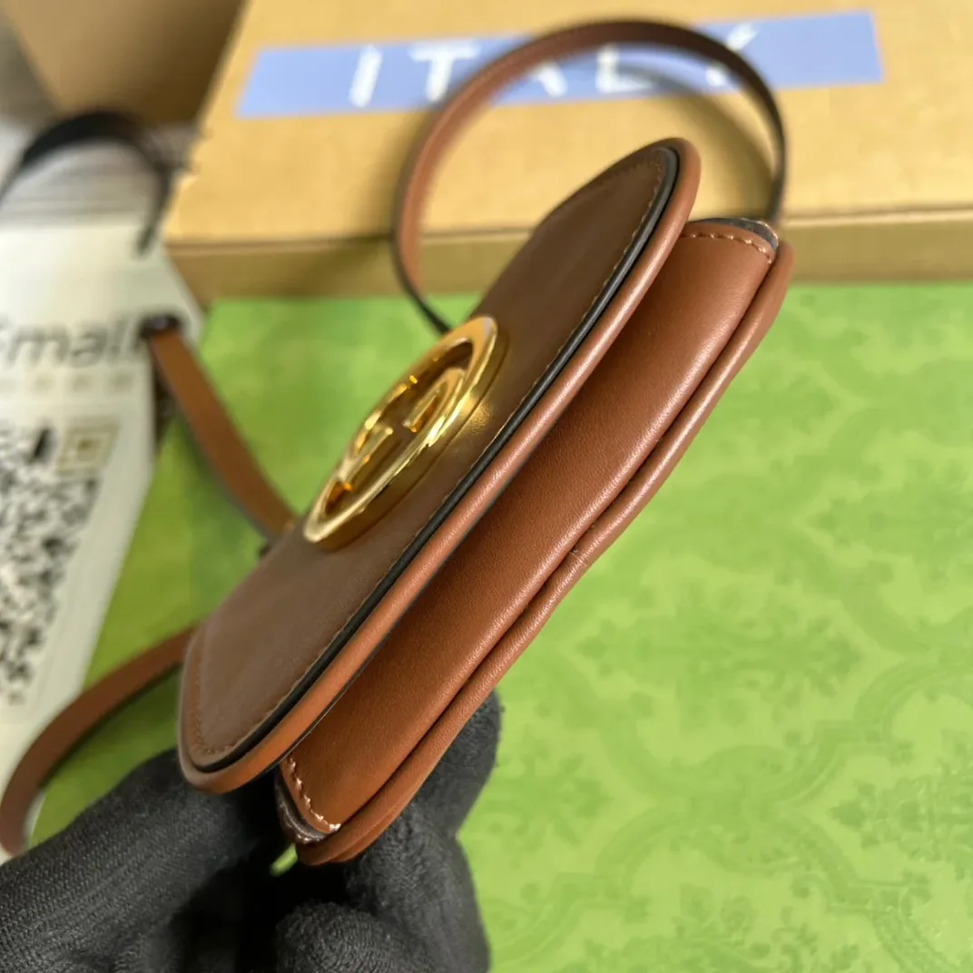Gucci Blondie Card Case Wallet Shoulder Bag in Brown Gold Hardware Gucci Blondie Card Case Wallet Shoulder Bag in Brown Gold Hardware