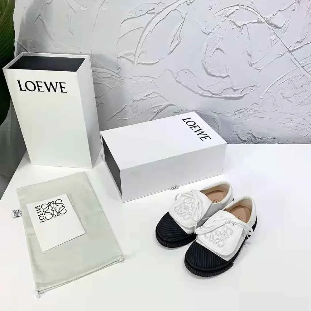 Loewe Anagram Flap Sneaker in Canvas for Women in White