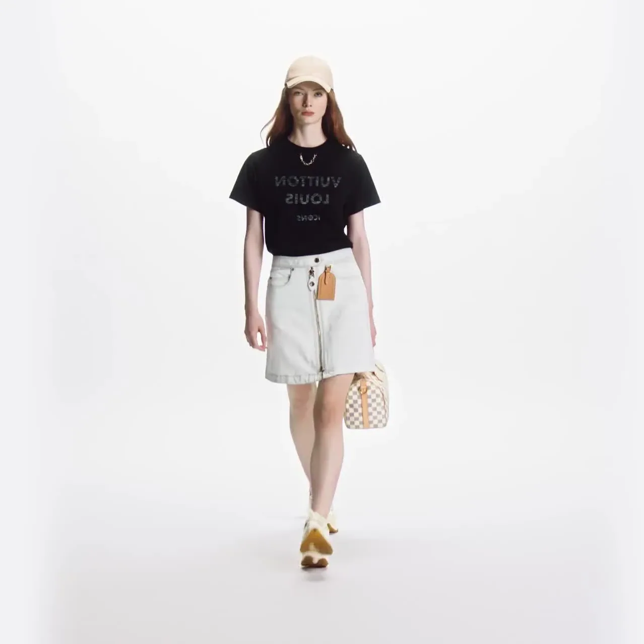 Louis Vuitton Run 55 Trainers Gold 1AAP61