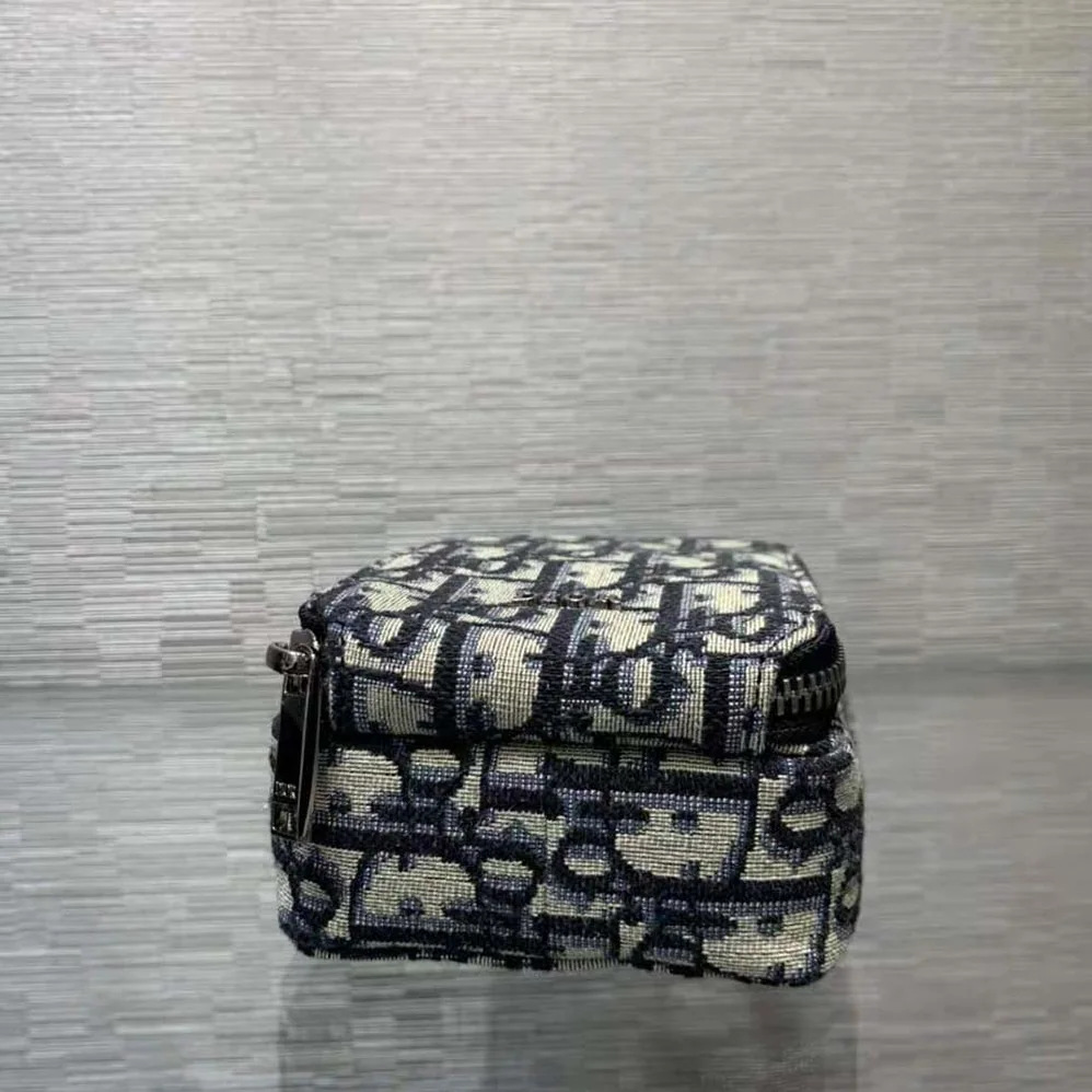 Dior Pouch Beige and Black Dior Oblique Jacquard Canvas for Men Dior Pouch Beige and Black Dior Oblique Jacquard Canvas for Men