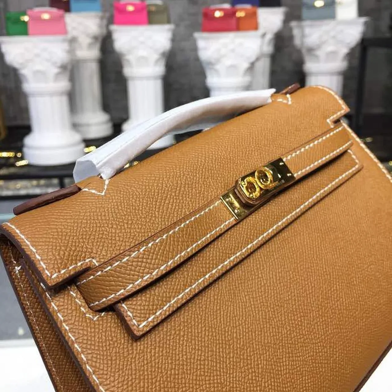 Hermes Mini Kelly KP Pochette Gold Gold Toned Hardware / Hermes Mini Kelly KP Pochette Gold Gold Toned Hardware /