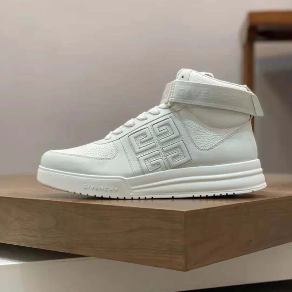 Givenchy G4 High Top Sneakers in Leather for Men in White