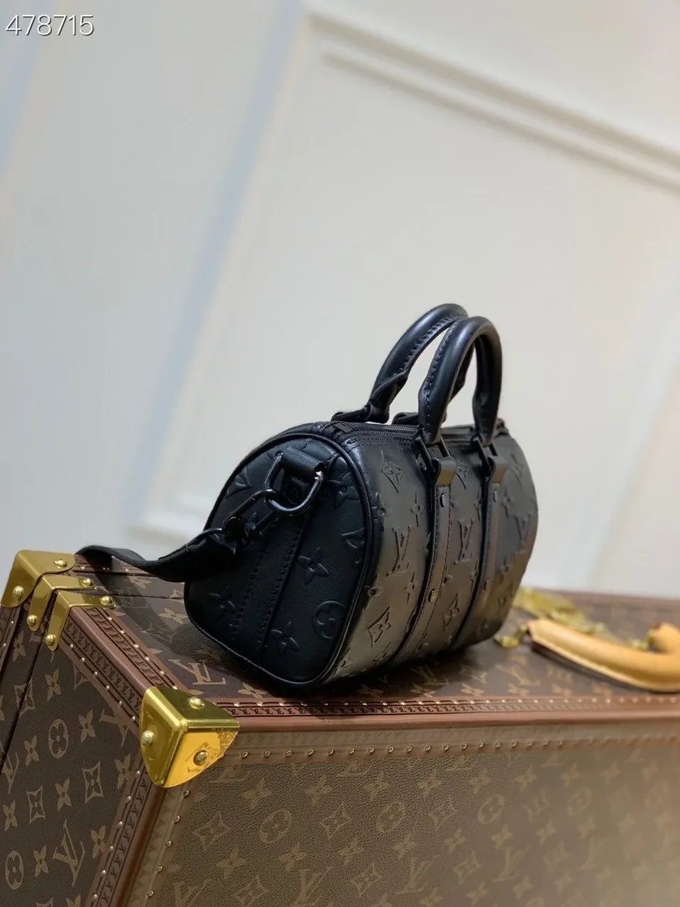 Louis Vuitton Keepall XS Monogram Seal Black Shoulder And Crossbody Bags / LV Louis Vuitton Keepall XS Monogram Seal Black Shoulder And Crossbody Bags / LV