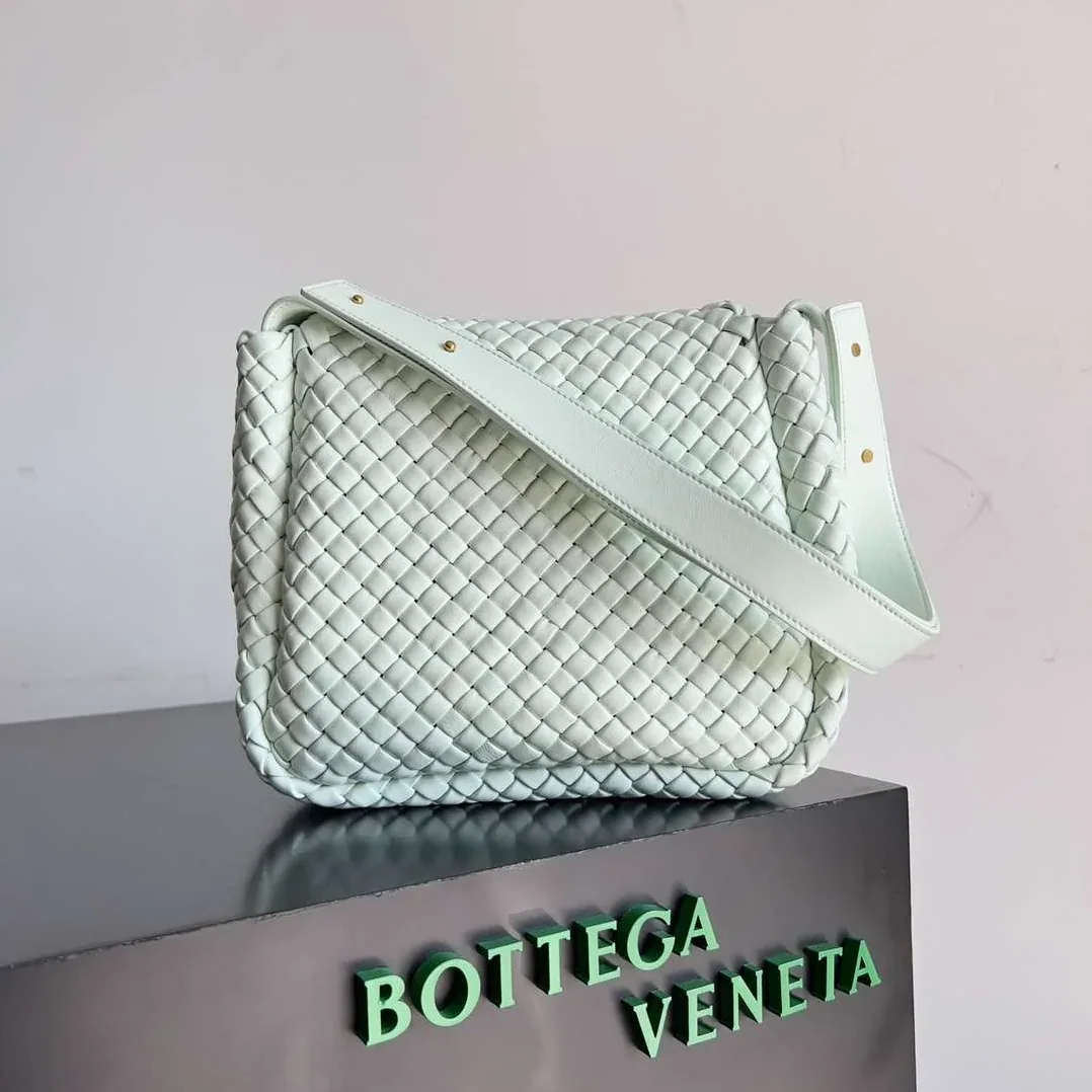 Bottega Veneta Small Cobble Shoulder Bag White / Bottega Veneta Small Cobble Shoulder Bag White /