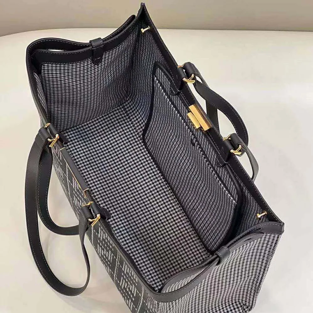 Fendi X-Tote Gray Houndstooth Wool Shopper with FF Embroidery for Women Fendi X-Tote Gray Houndstooth Wool Shopper with FF Embroidery for Women