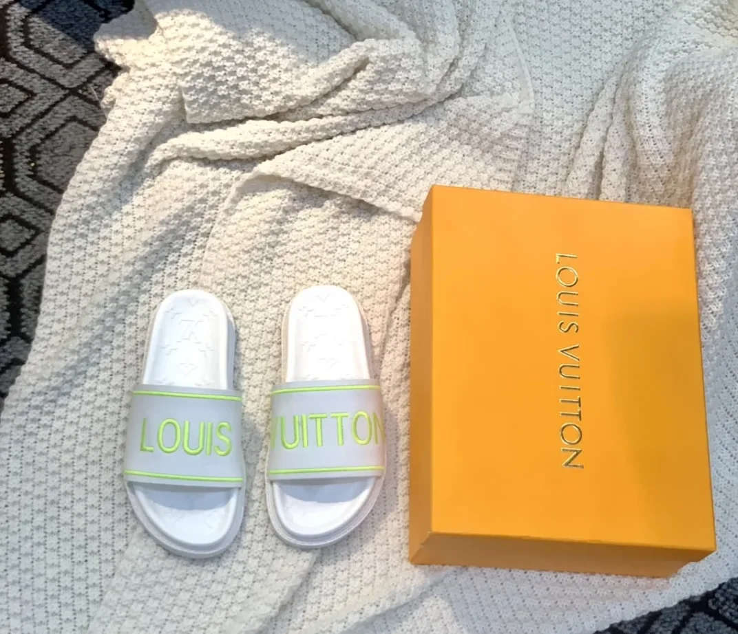 Louis Vuitton Pool Pillow Flat Comfort Mule White for Women