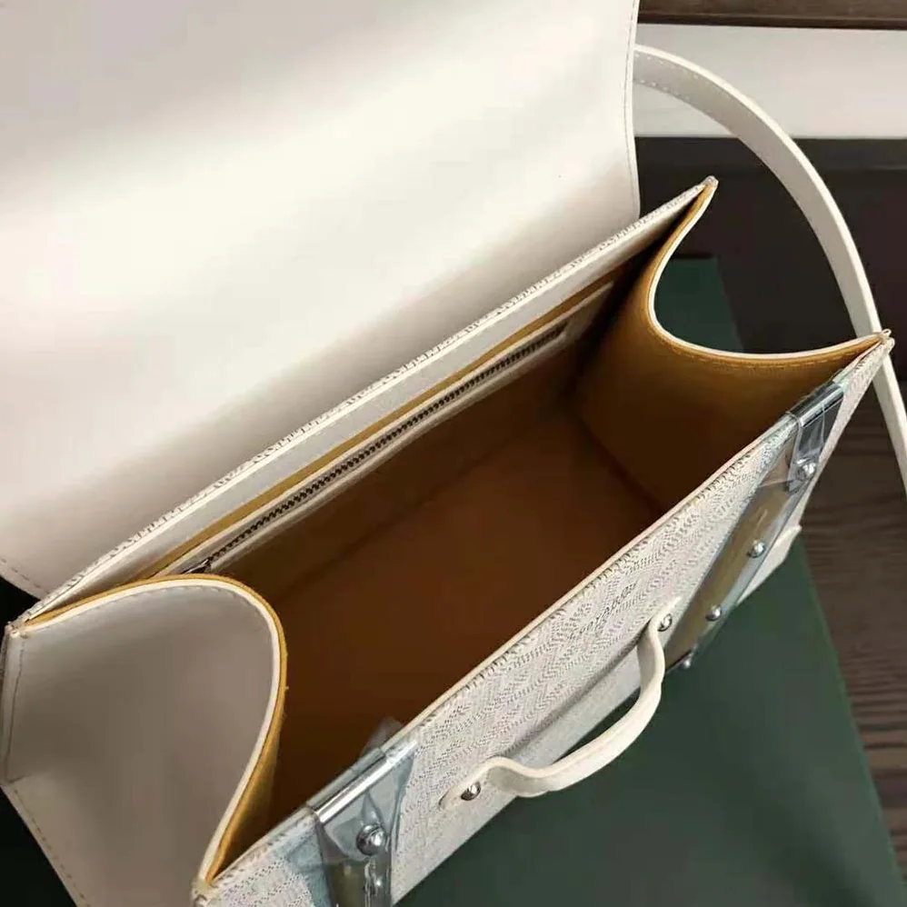 Goyard Sac Saïgon PM in Toile Goyardine & Clamecy Calfskin for Women in White Goyard Sac Saïgon PM in Toile Goyardine & Clamecy Calfskin for Women in White