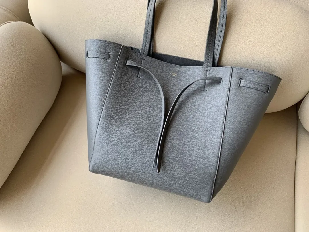 Celine Small Cabas Phantom In Soft Grained Grey / .10DC Celine Small Cabas Phantom In Soft Grained Grey / .10DC
