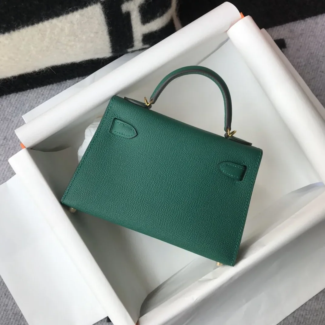 Hermes Kelly 19 Green With Gold Toned Hardware Bag Hermes Kelly 19 Green With Gold Toned Hardware Bag