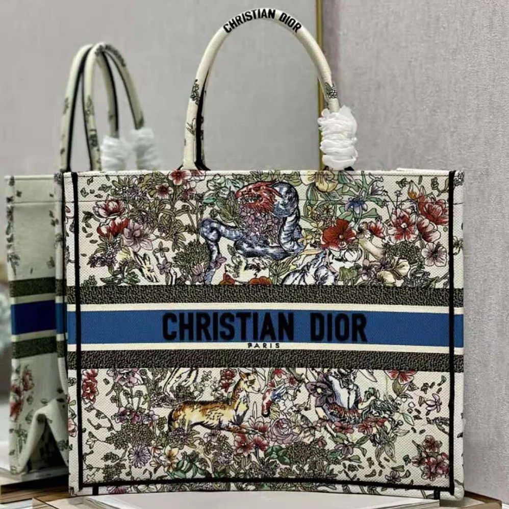 Dior Large Dior Book Tote Latte Multicolor D for Women in Constellation Embroidery Dior Large Dior Book Tote Latte Multicolor D for Women in Constellation Embroidery
