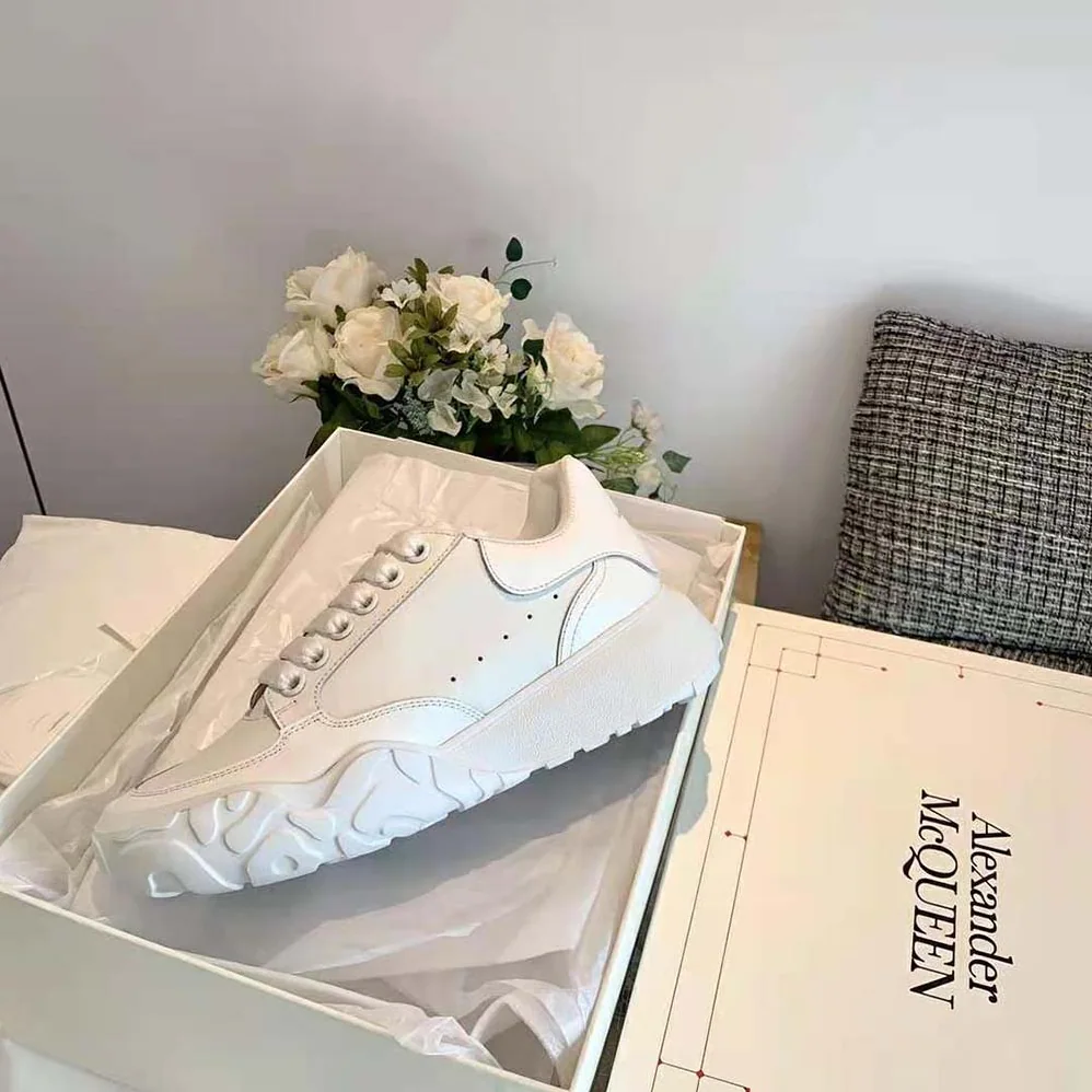 Alexander Mcqueen Court Trainer in White for Unisex Alexander Mcqueen Court Trainer in White for Unisex