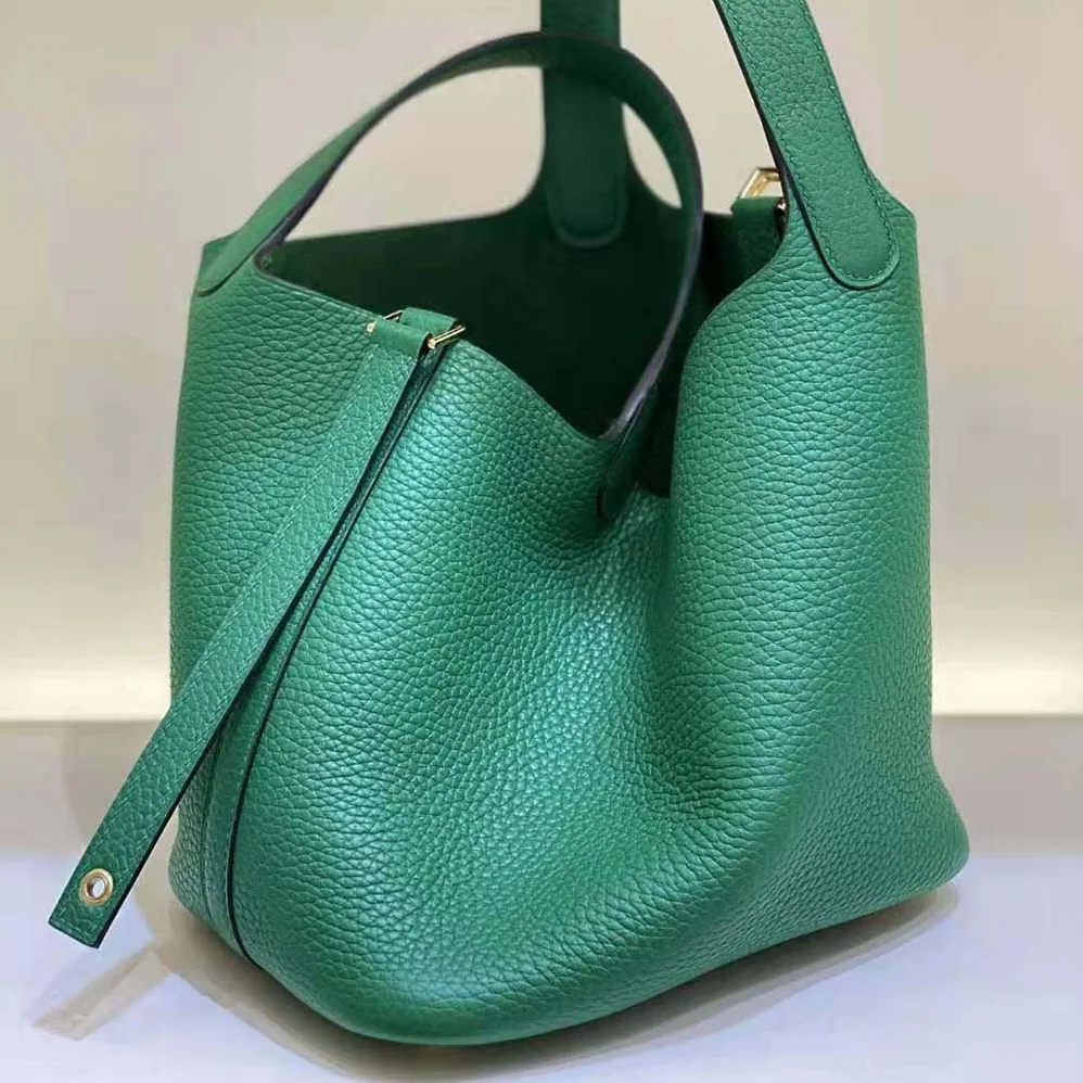 Hermes Picotin Lock 18cm in Clémence leather for Women in Green Hermes Picotin Lock 18cm in Clémence leather for Women in Green