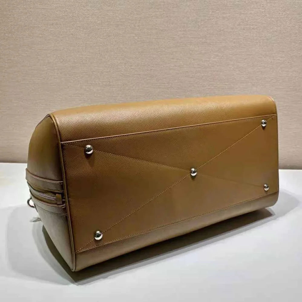Prada Elegant Duffle Bag in Saffiano Leather Travel Bag for Men in Brown Prada Elegant Duffle Bag in Saffiano Leather Travel Bag for Men in Brown