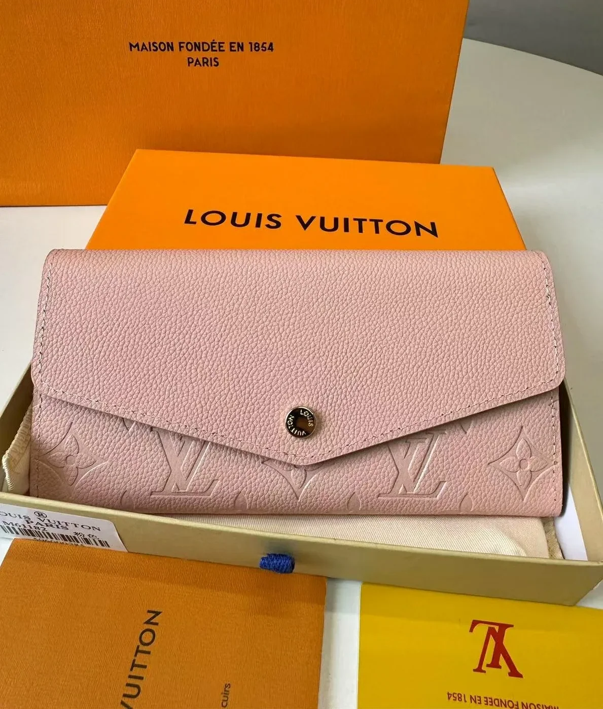 Louis Vuitton Sarah Wallet Combines Monogram Empreinte Rose Ballerine Pink Louis Vuitton Sarah Wallet Combines Monogram Empreinte Rose Ballerine Pink
