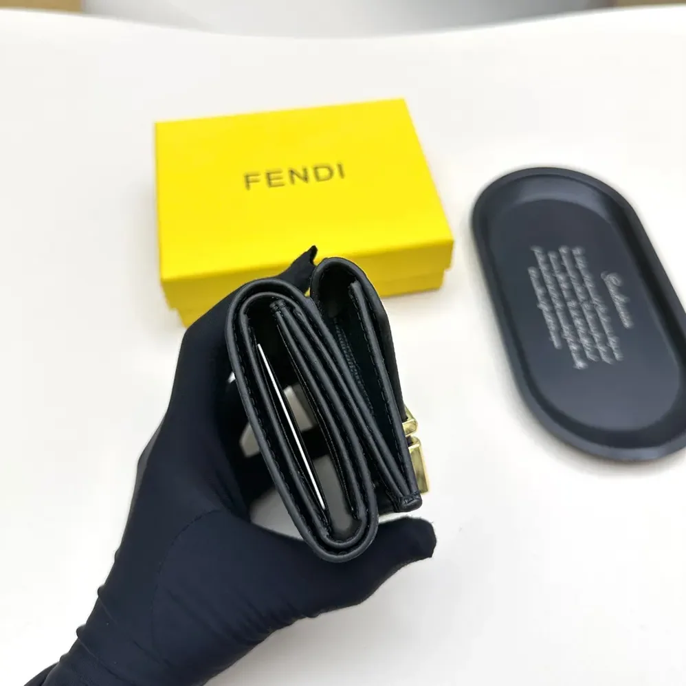 Fendi FF Diamonds Wallet Black Leather Wallet for Unisex