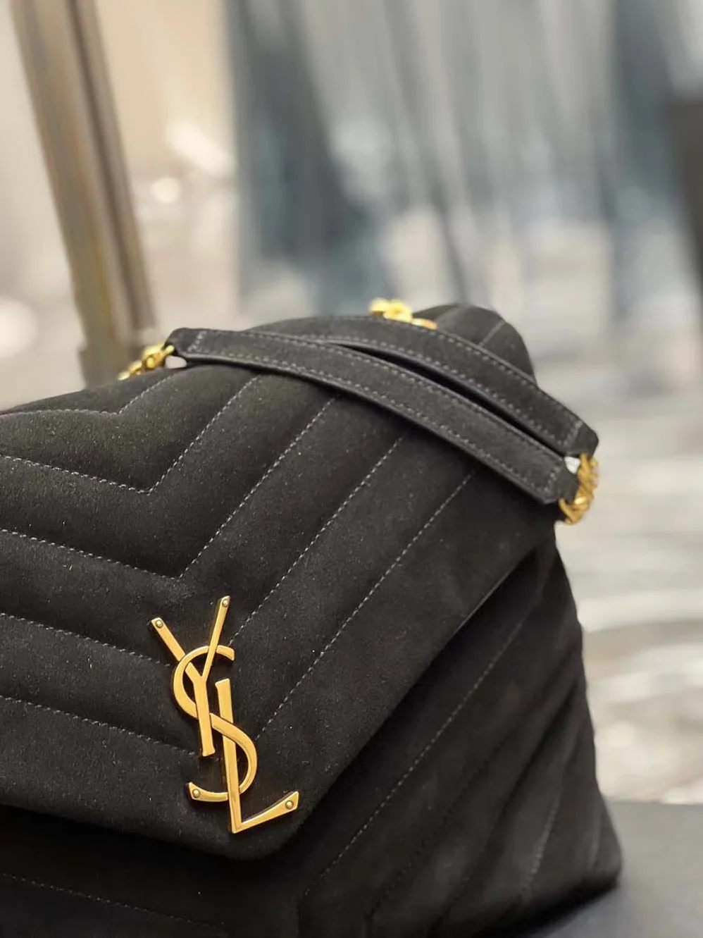 Saint Laurent YSL Loulou Medium in Matelassé Y Suede for Women in Black Saint Laurent YSL Loulou Medium in Matelassé Y Suede for Women in Black