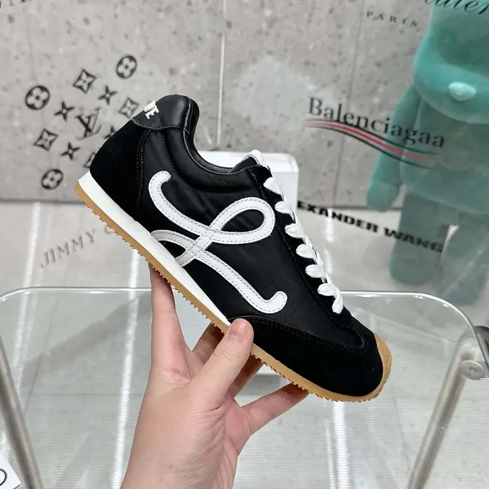 Loewe Ballet Runner 2.0 in Nylon and Calfskin for Unisex in Black Loewe Ballet Runner 2.0 in Nylon and Calfskin for Unisex in Black