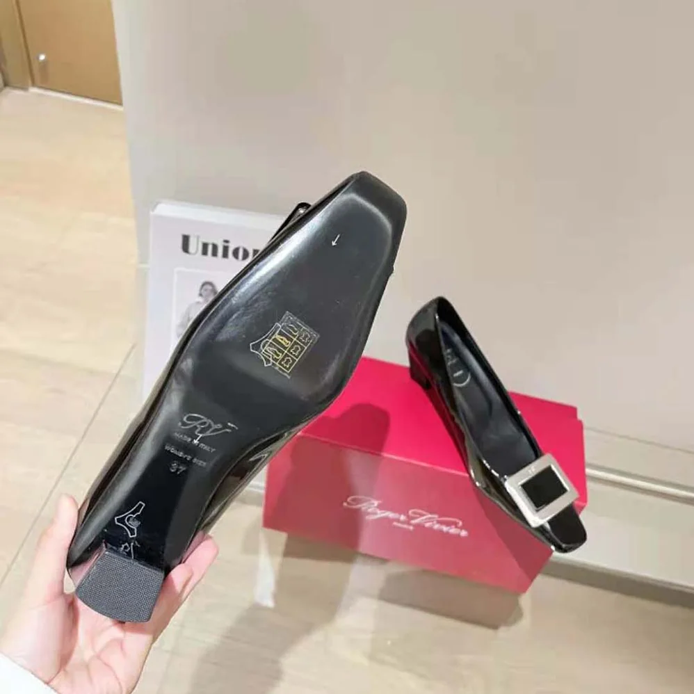 Roger Vivier Belle Vivier Metal Buckle Pumps in Patent Leathe for Women