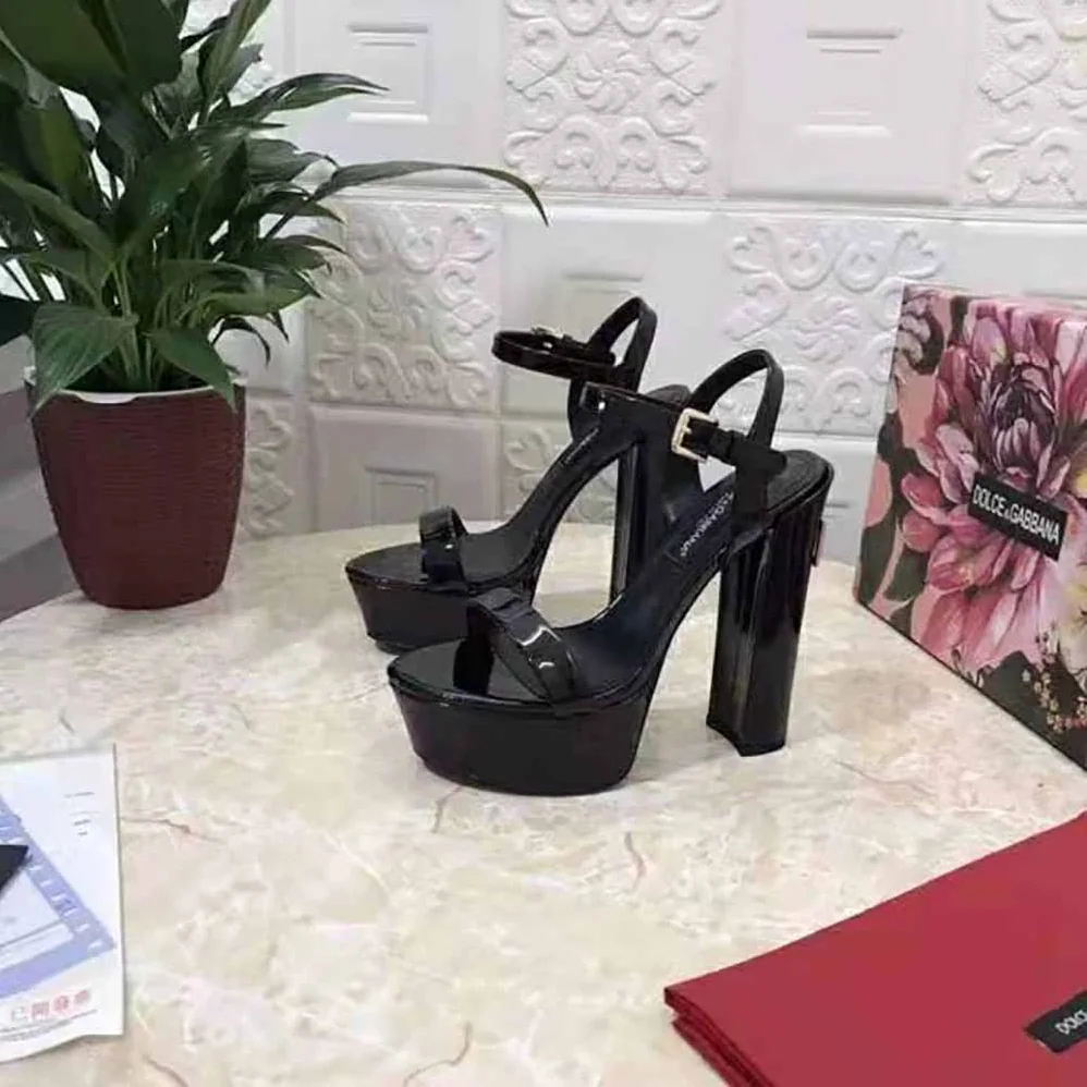 Dolce Gabbana D&G Polished Calfskin Platform Sandals for Women in Black Dolce Gabbana D&G Polished Calfskin Platform Sandals for Women in Black