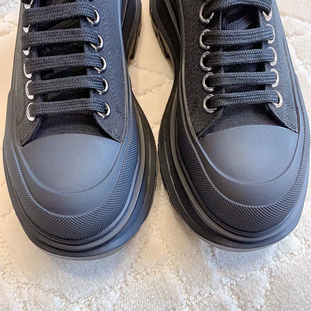 Alexander Mcqueen Tread Slick Lace Up in Black for Unisex