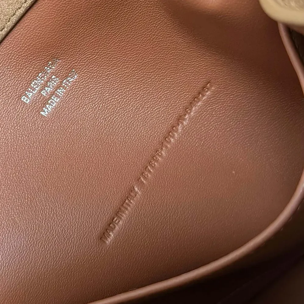 Balenciaga Rodeo Handbag Small In Camel for Women in Brown Balenciaga Rodeo Handbag Small In Camel for Women in Brown