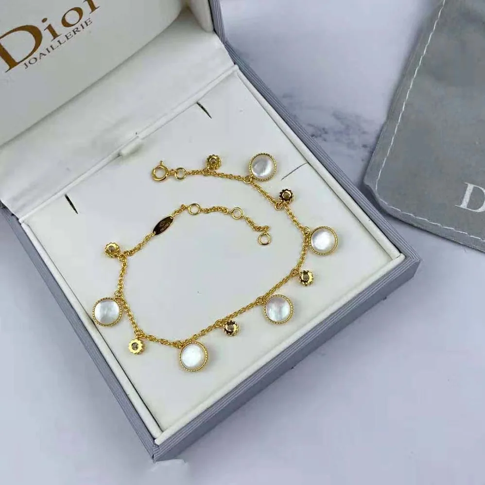 Dior Rose Des Vents bracelet Yellow Gold, Diamonds and Mother-of for Women in pearl Dior Rose Des Vents bracelet Yellow Gold, Diamonds and Mother-of for Women in pearl