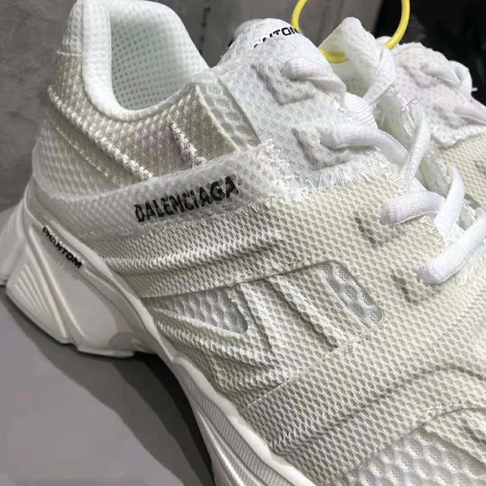 Balenciaga Phantom Sneaker in White Monocolor Fabric and Mesh for Unisex Balenciaga Phantom Sneaker in White Monocolor Fabric and Mesh for Unisex