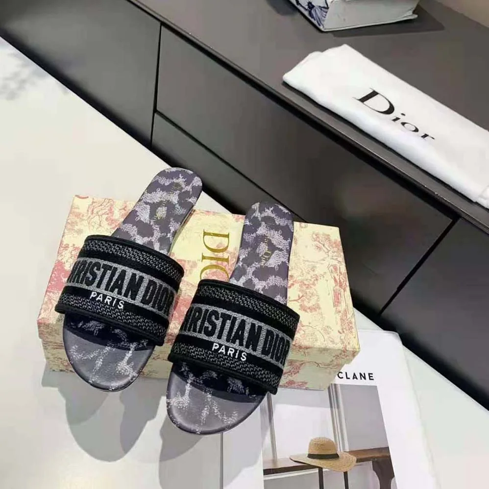 Dior Dway Slide Gray Mizza Embroidered Cotton and Metallic Thread for Women Dior Dway Slide Gray Mizza Embroidered Cotton and Metallic Thread for Women