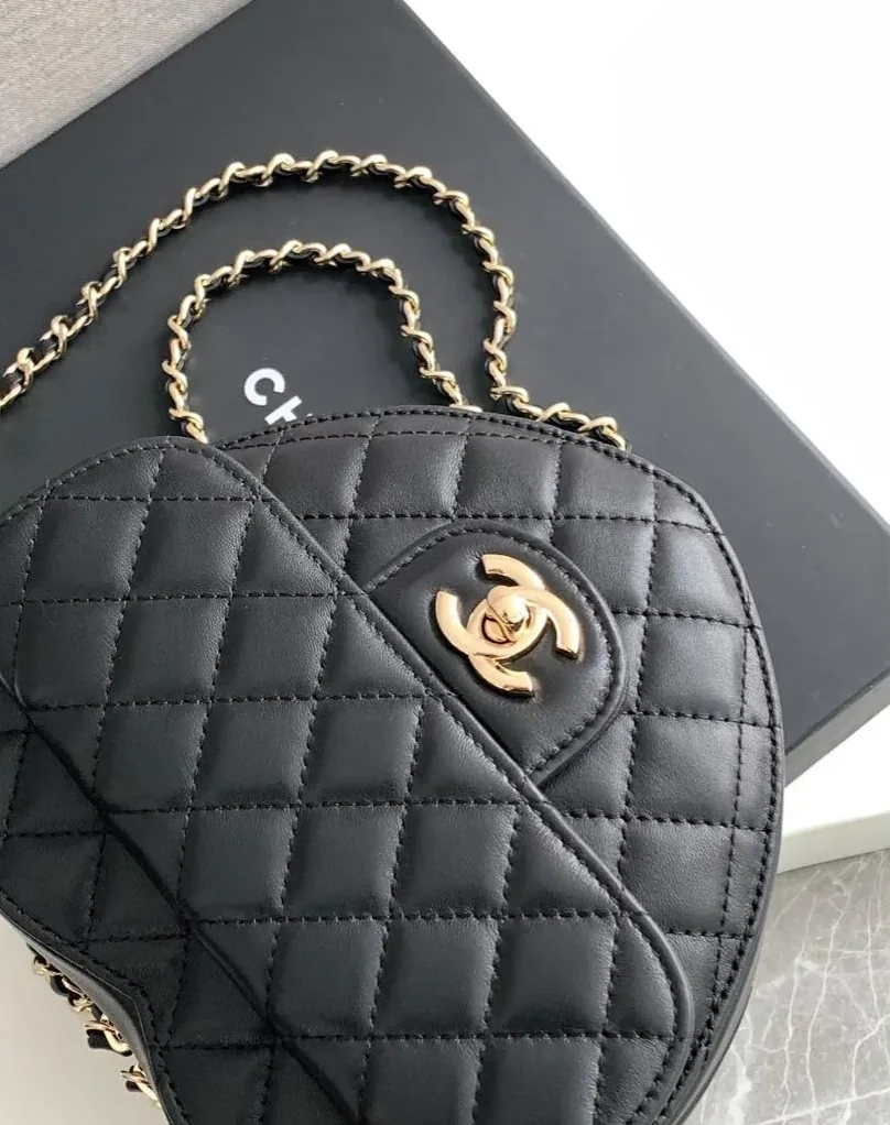 Chanel Mini Heart Bag Black /