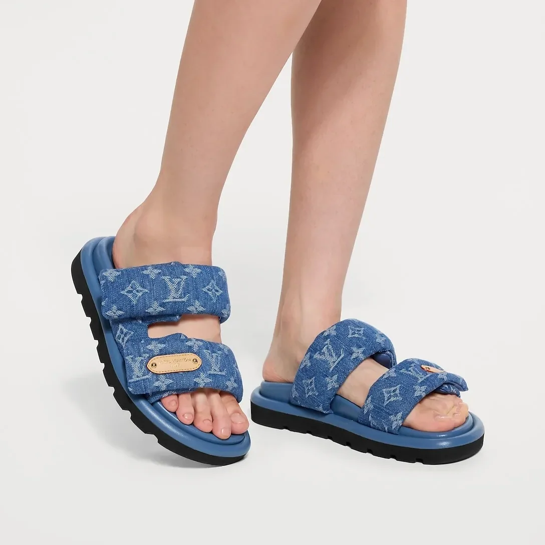 Louis Vuitton Pool Pillow Comfort Mules Blue Denim 1AJN80 Louis Vuitton Pool Pillow Comfort Mules Blue Denim 1AJN80