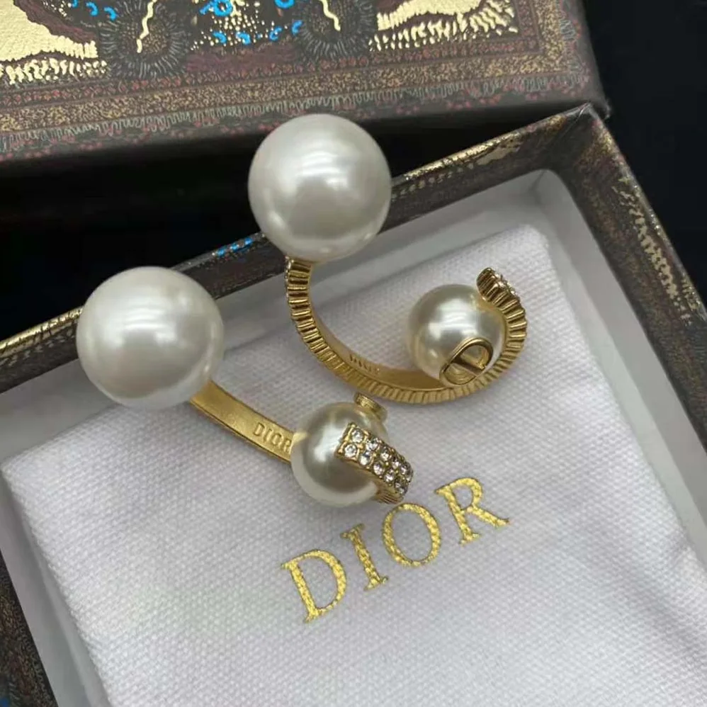 Dior Tribales Earrings Gold-Finish Metal with White Resin Pearls for Women Dior Tribales Earrings Gold-Finish Metal with White Resin Pearls for Women