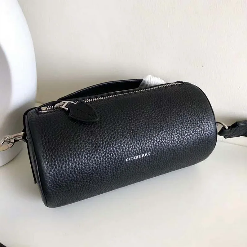 Burberry The Leather Barrel Bag for Women in Black