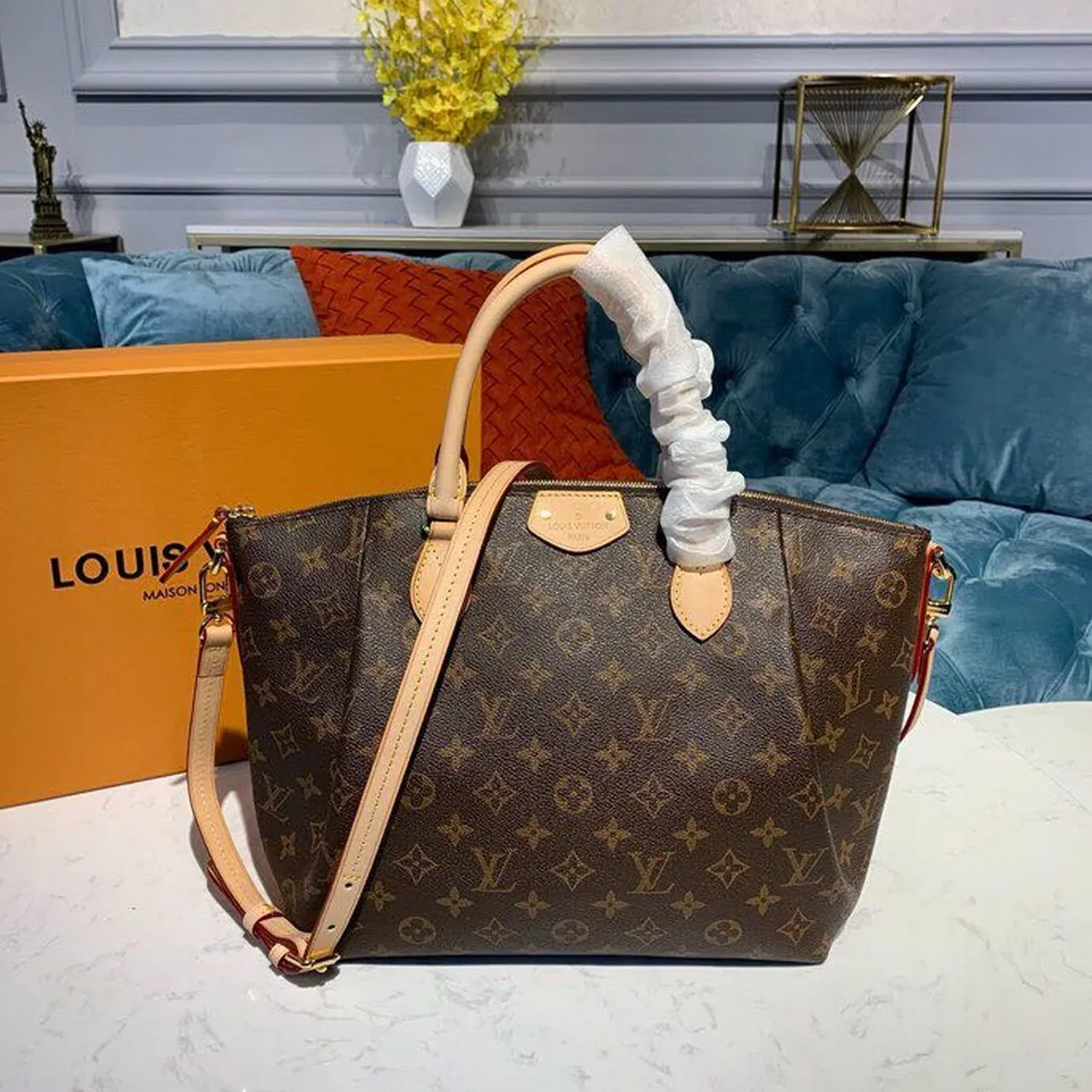 Louis Vuitton Turenne MM Monogram Canvas Louis Vuitton Turenne MM Monogram Canvas