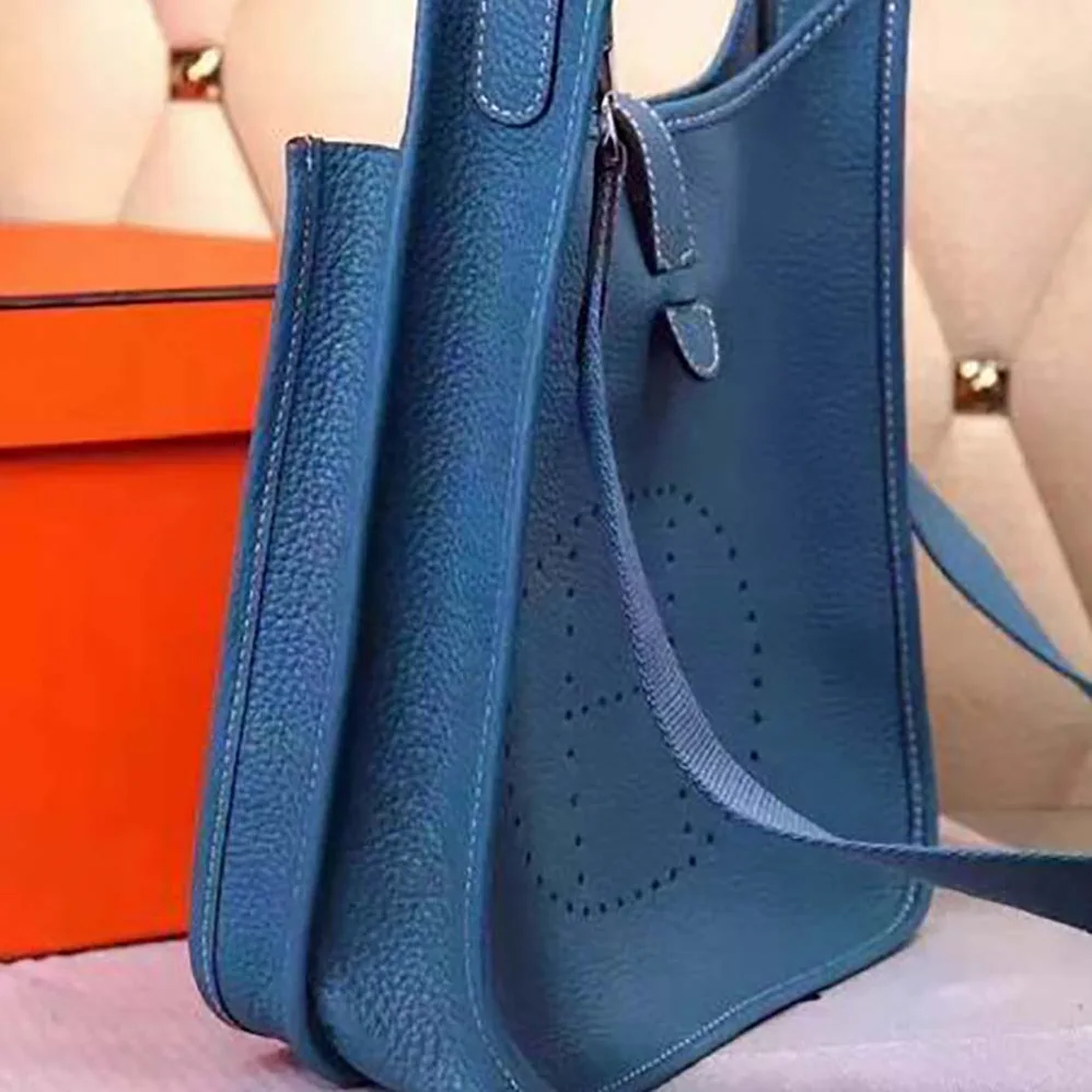 Hermes Evelyne 16 Shoulder Bag in Calfskin for Women in Navy Hermes Evelyne 16 Shoulder Bag in Calfskin for Women in Navy