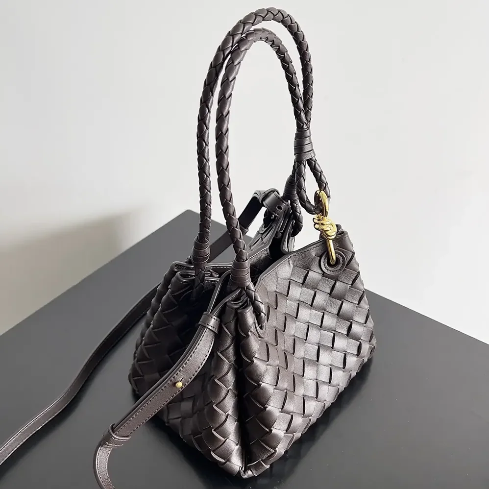 Bottega Veneta Small Andiamo Parachute for Women in Black Bottega Veneta Small Andiamo Parachute for Women in Black