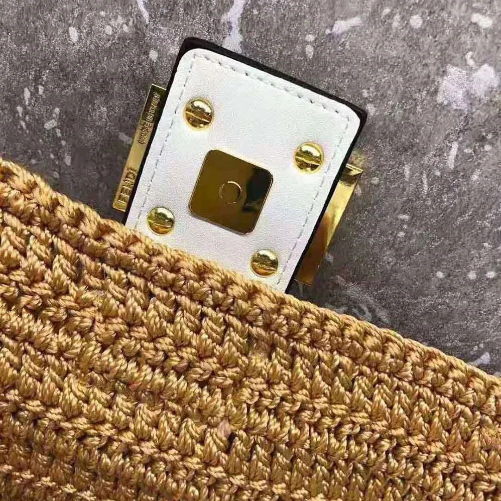 Fendi Baguette Bag in Traditional Cotton Crochet Bag for Women in Orange Fendi Baguette Bag in Traditional Cotton Crochet Bag for Women in Orange