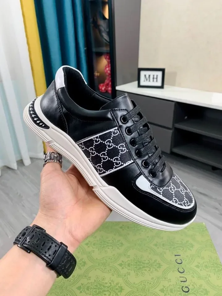 Gucci GG Embossed Sneaker Chucky With Stripes Black And White for Men