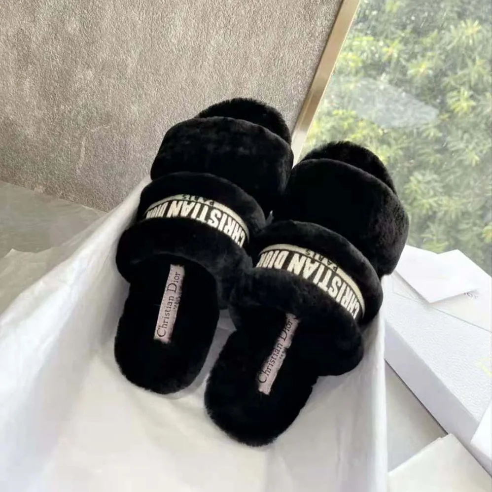 Dior Chez Moi Slide White Embroidered Cotton and Black Shearling for Women